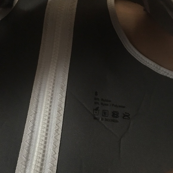 NLP cut out swimsuit - Picture 5 of 5